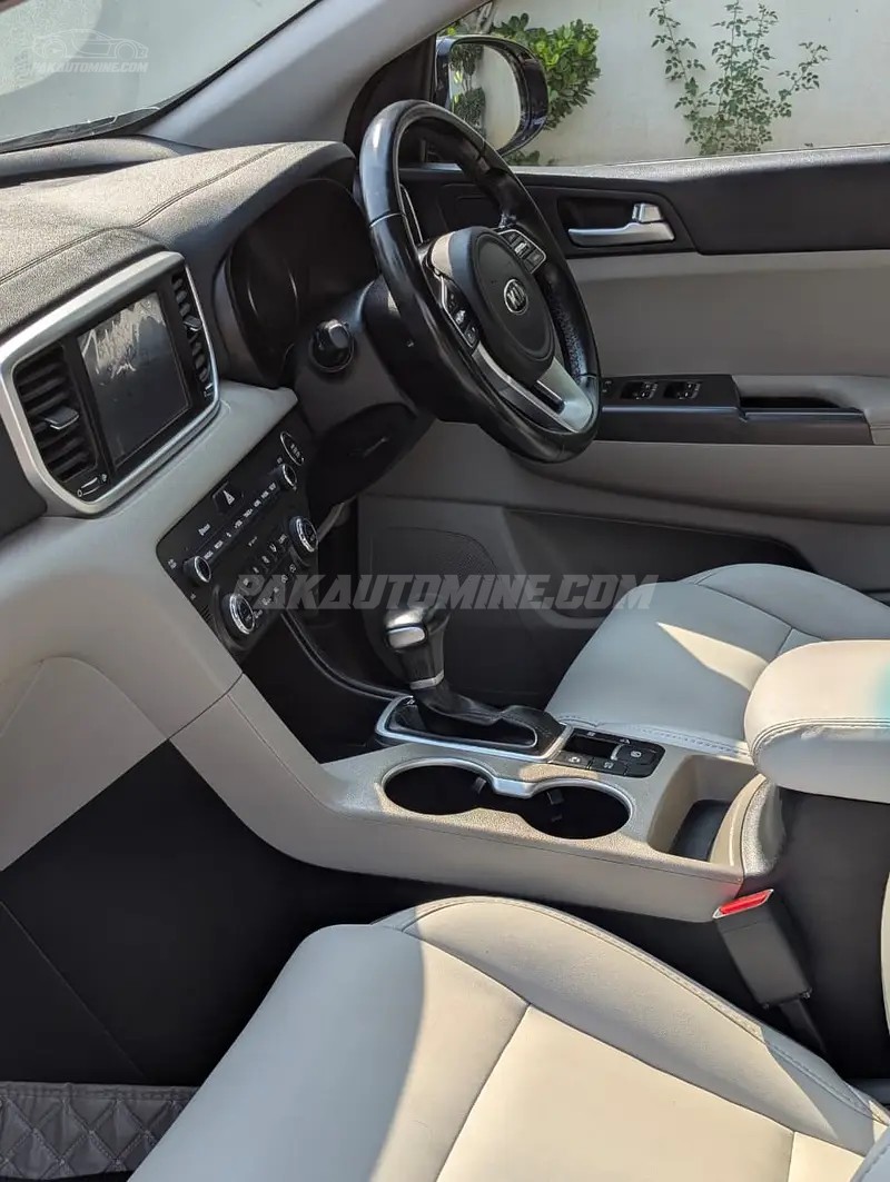 Kia Sportage L 2022 FWD