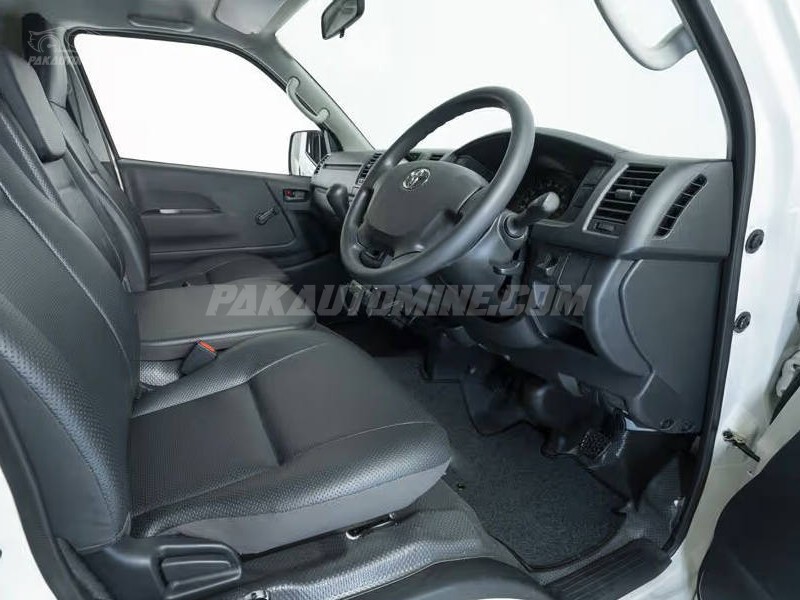 Toyota Hiace 5th (H200) Generation Standard 2.5 Toyota Hiace 5th (H200) Generation Standard 2.5