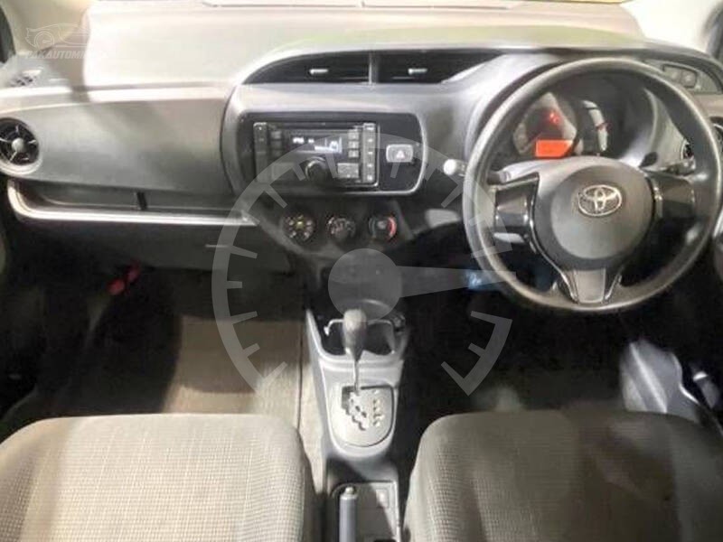 Toyota Vitz 3rd (XP130) Generation (2nd Facelift) U 1.3 Toyota Vitz 3rd (XP130) Generation (2nd Facelift) U 1.3